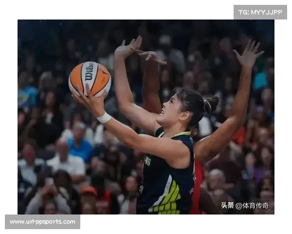 达拉斯飞翼经历艰难赛季，新星布克斯成亮点